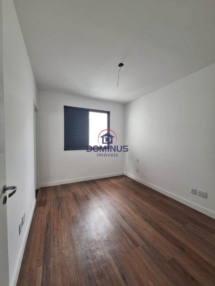 Apartamento, Sagrada Família, 3 Quartos, 2 Vagas, 1 Suíte