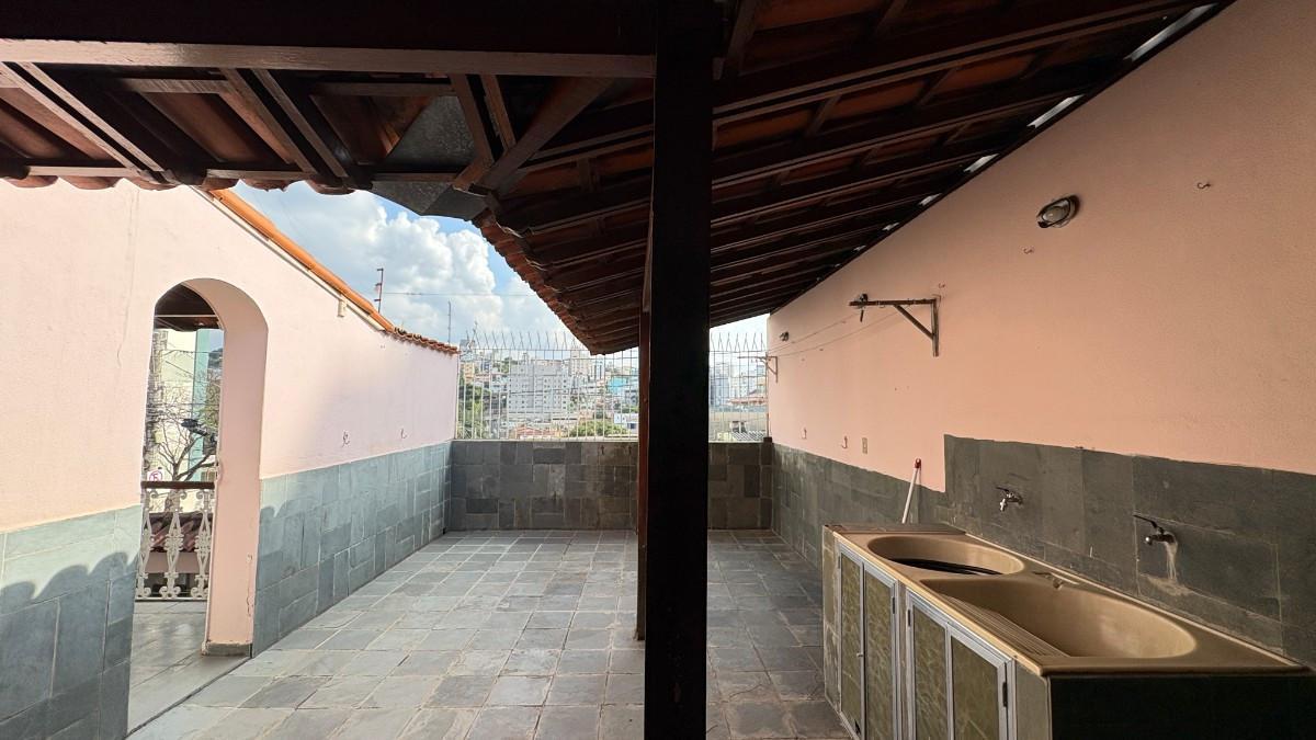 Casa, Nova Granada, 5 Quartos, 3 Vagas, 1 Suíte