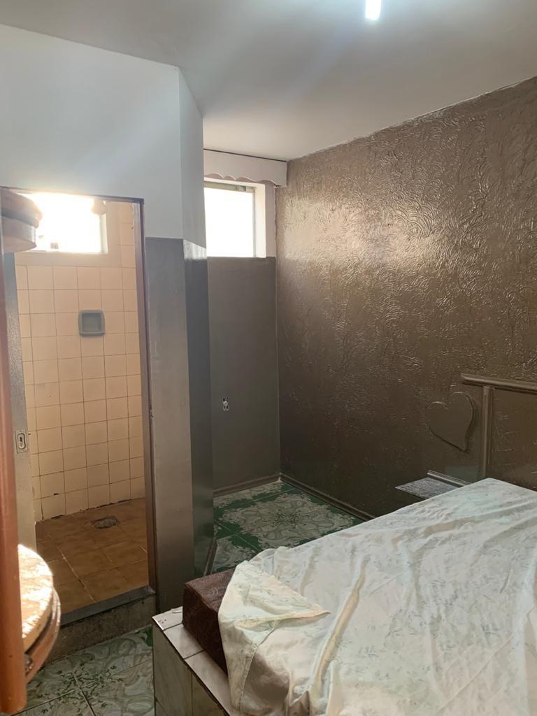 Prédio, Centro, 42 Quartos, 0 Vaga, 42 Suítes