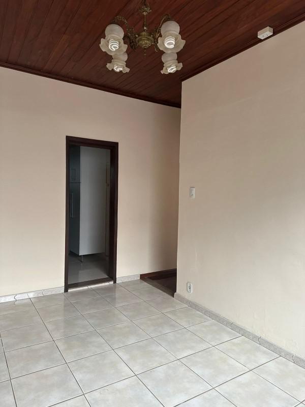 Casa, Centro, 5 Quartos, 1 Vaga, 1 Suíte