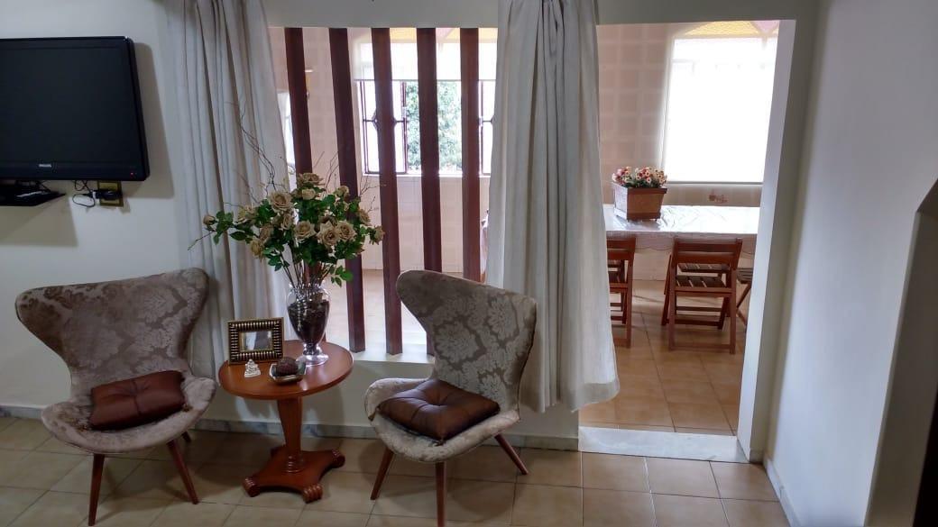 Casa, Madre Gertrudes, 4 Quartos, 4 Vagas, 1 Suíte