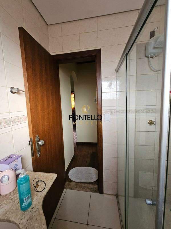 Casa, Céu Azul, 4 Quartos, 8 Vagas, 1 Suíte