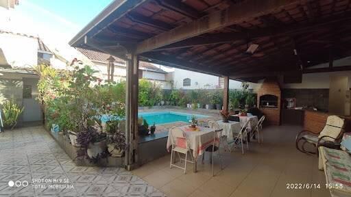 Casa, Giovanini, 5 Quartos, 2 Vagas, 2 Suítes