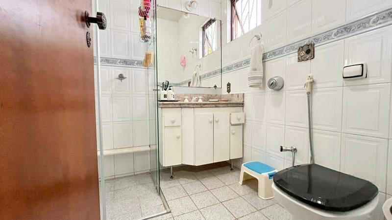 Casa, Santa Lúcia, 4 Quartos, 4 Vagas, 2 Suítes