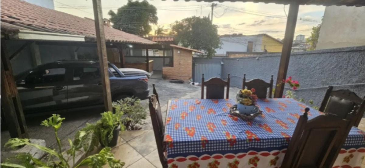 Casa, Providência, 4 Quartos, 6 Vagas, 1 Suíte