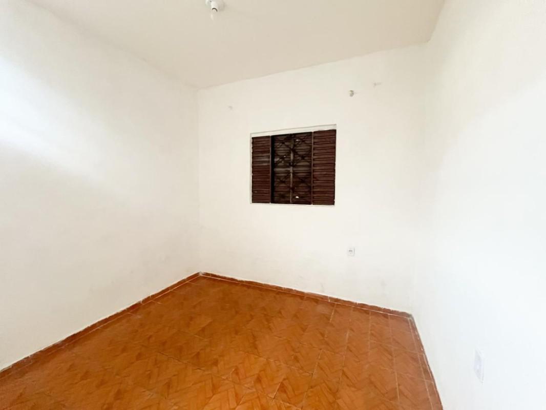 Casa, Confisco, 3 Quartos, 2 Vagas, 1 Suíte