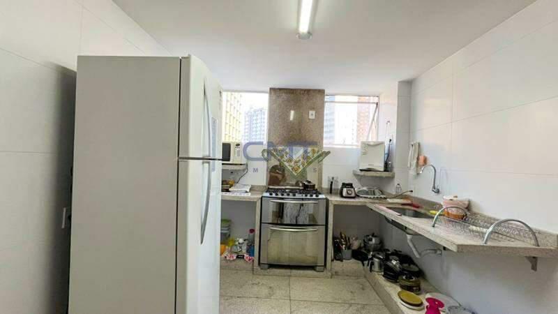 Cobertura, Funcionários, 6 Quartos, 3 Vagas, 1 Suíte