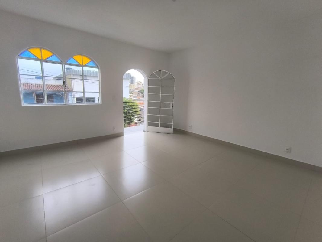 Casa Comercial, Santa Cruz, 2 Quartos, 0 Vaga, 1 Suíte