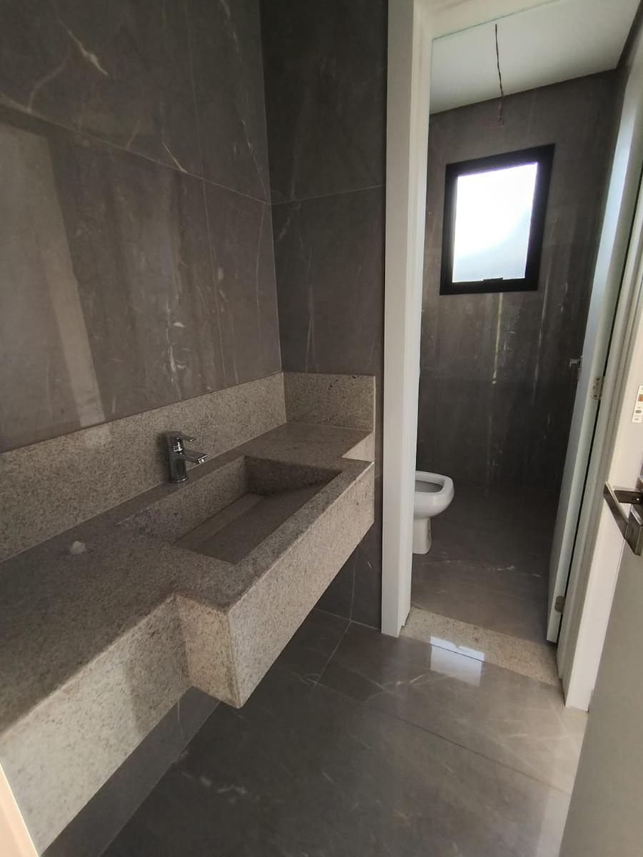 Casa, Planalto, 3 Quartos, 3 Vagas, 1 Suíte