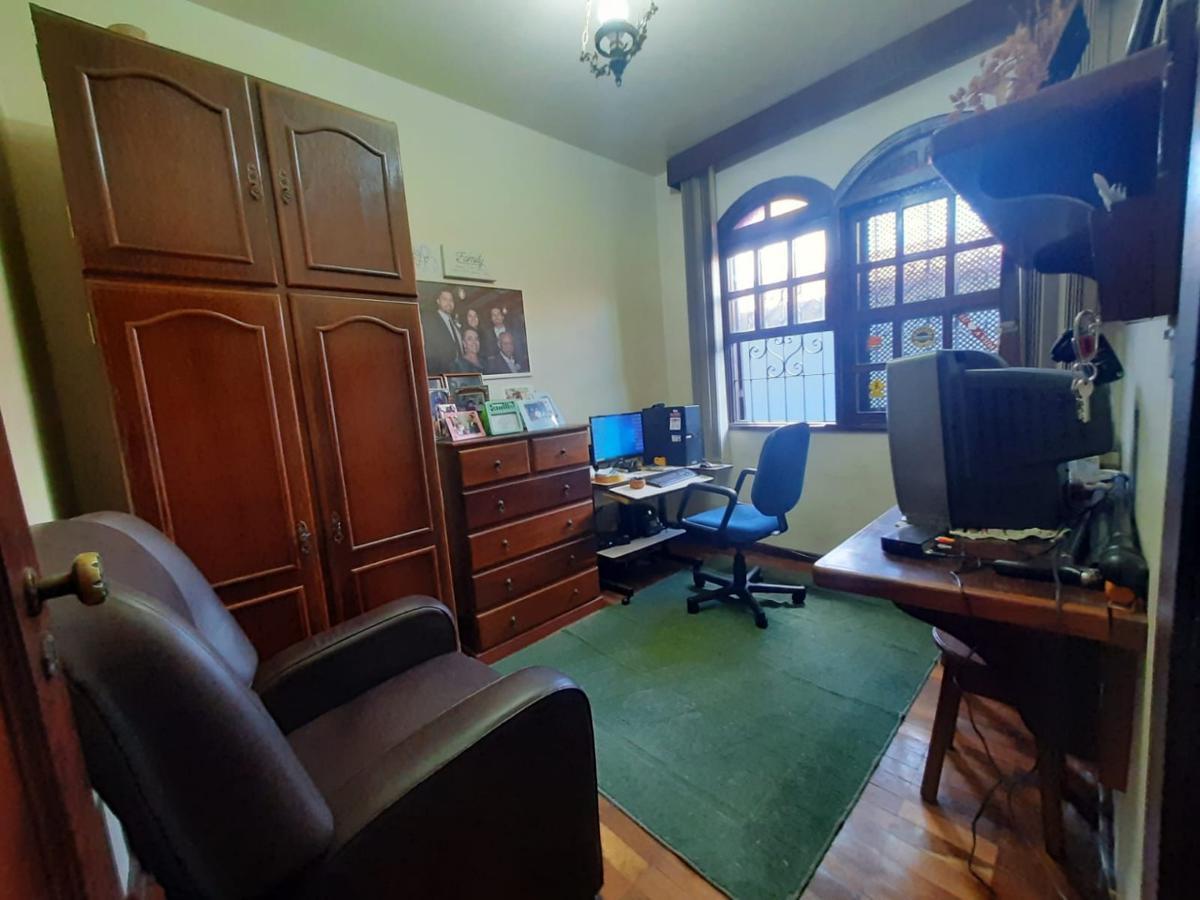 Casa, Jardim América, 4 Quartos, 4 Vagas, 2 Suítes