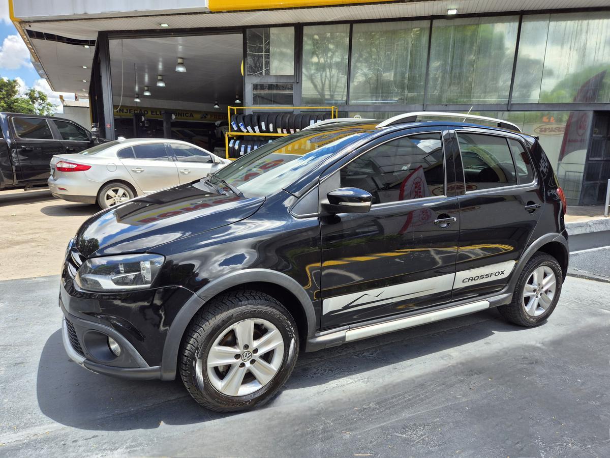 Volkswagen Crossfox 1.6 MI Total Flex 8v 5p