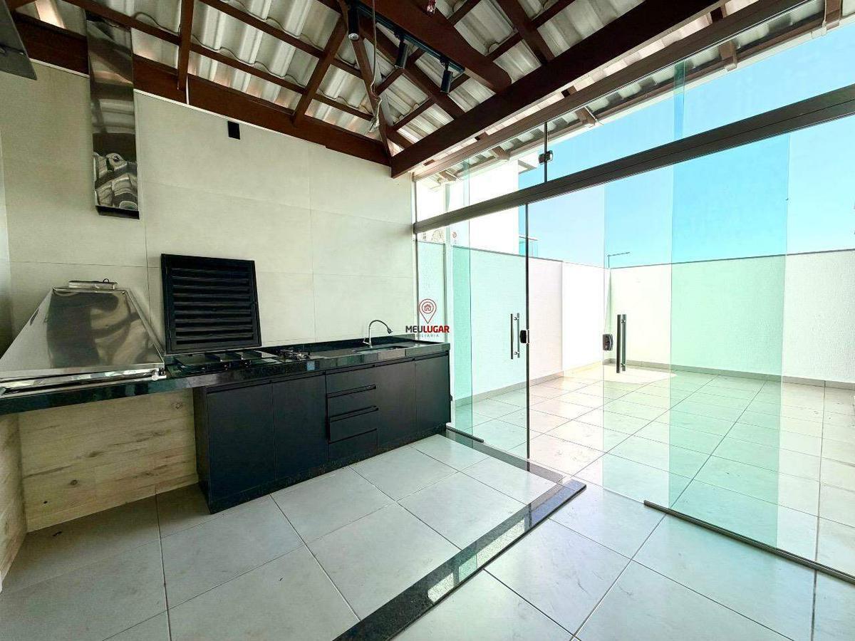 Casa, Masterville, 3 Quartos, 3 Vagas, 1 Suíte