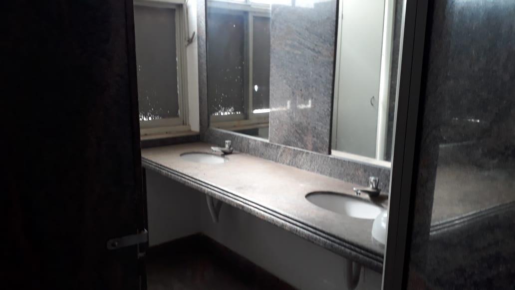 Ponto Comercial, Barro Preto