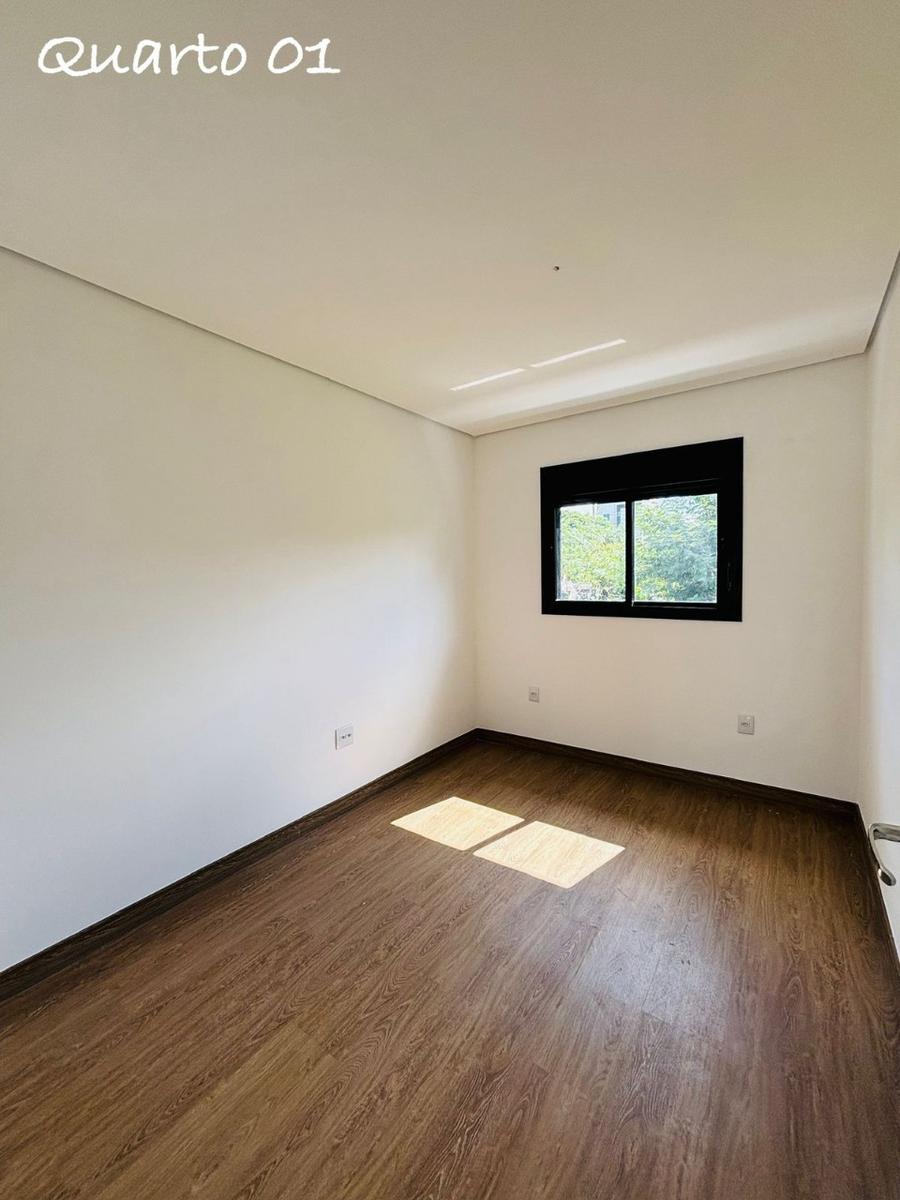 Casa, Cabral, 3 Quartos, 3 Vagas, 1 Suíte