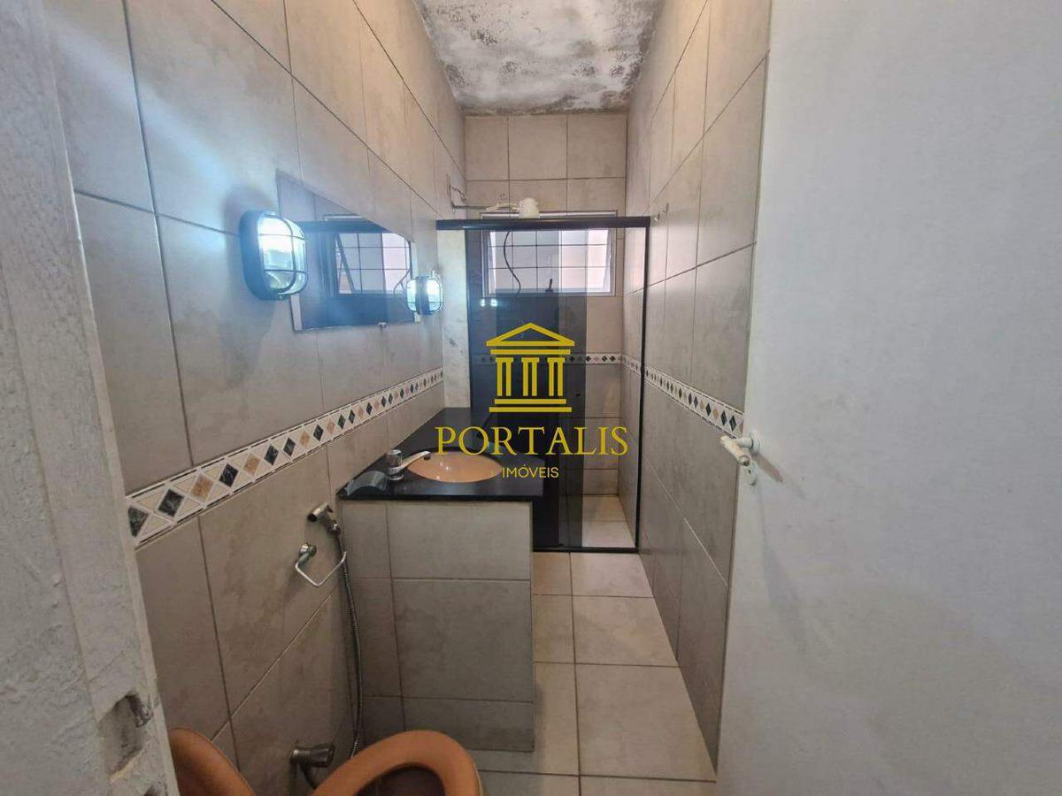 Casa, São Geraldo, 2 Quartos, 0 Vaga