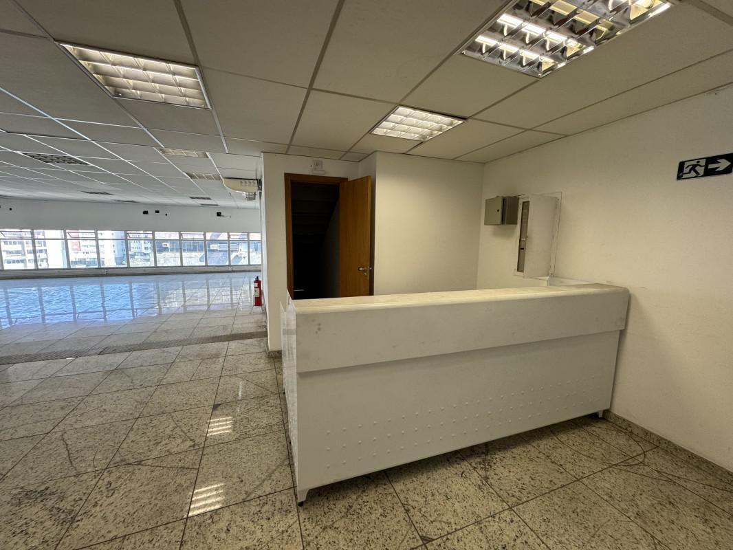 Andar, Centro, 0 Quarto, 10 Vagas