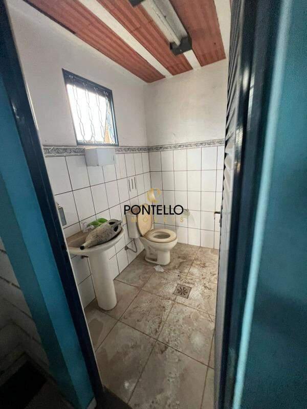 Galpão, Indústrias, 0 Quarto, 0 Vaga