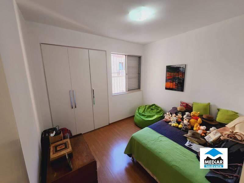 Apartamento, Funcionários, 4 Quartos, 2 Vagas, 1 Suíte