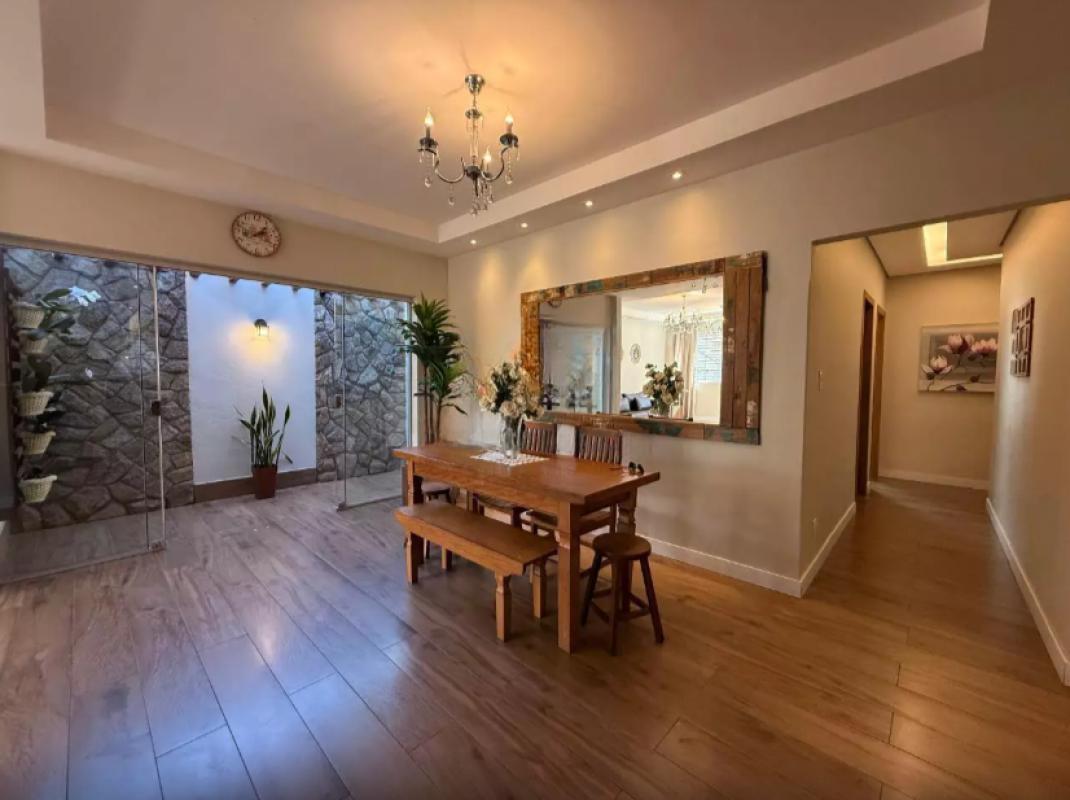 Casa, Serrano, 4 Quartos, 4 Vagas, 1 Suíte