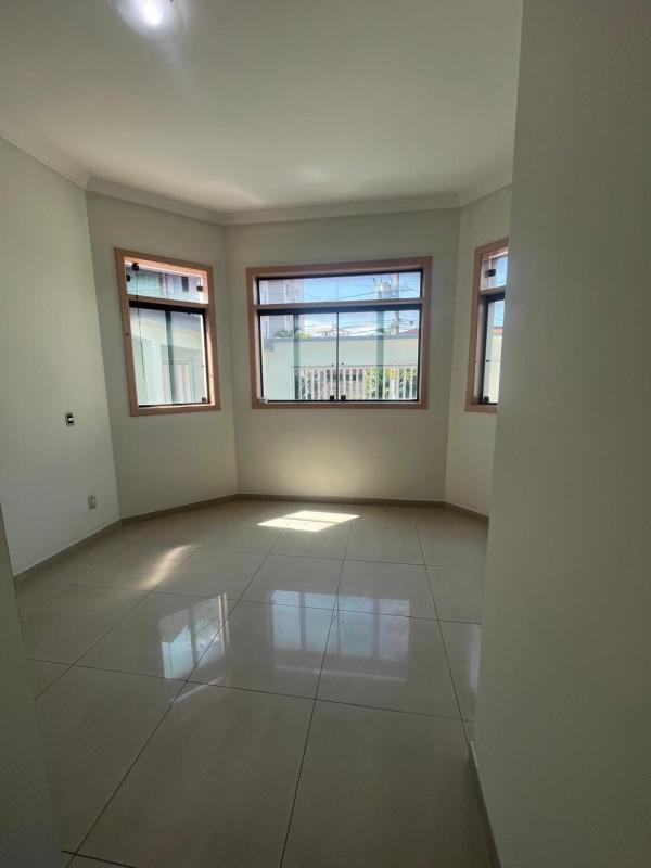 Casa Comercial, Castelo, 4 Quartos, 4 Vagas, 2 Suítes