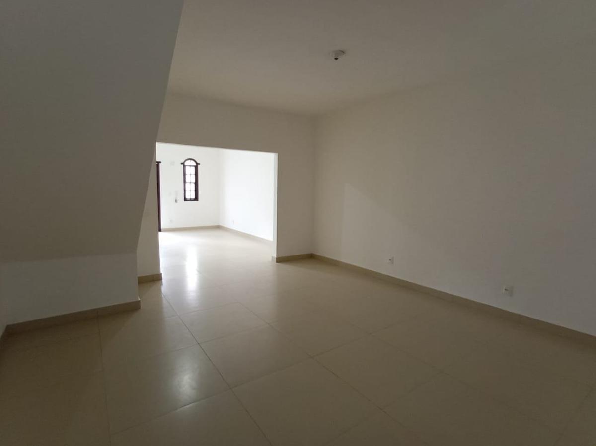 Casa Comercial, Santa Cruz, 0 Quarto, 0 Vaga