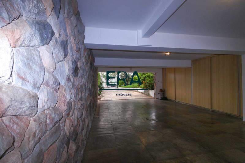 Casa, Serra, 4 Quartos, 5 Vagas, 1 Suíte
