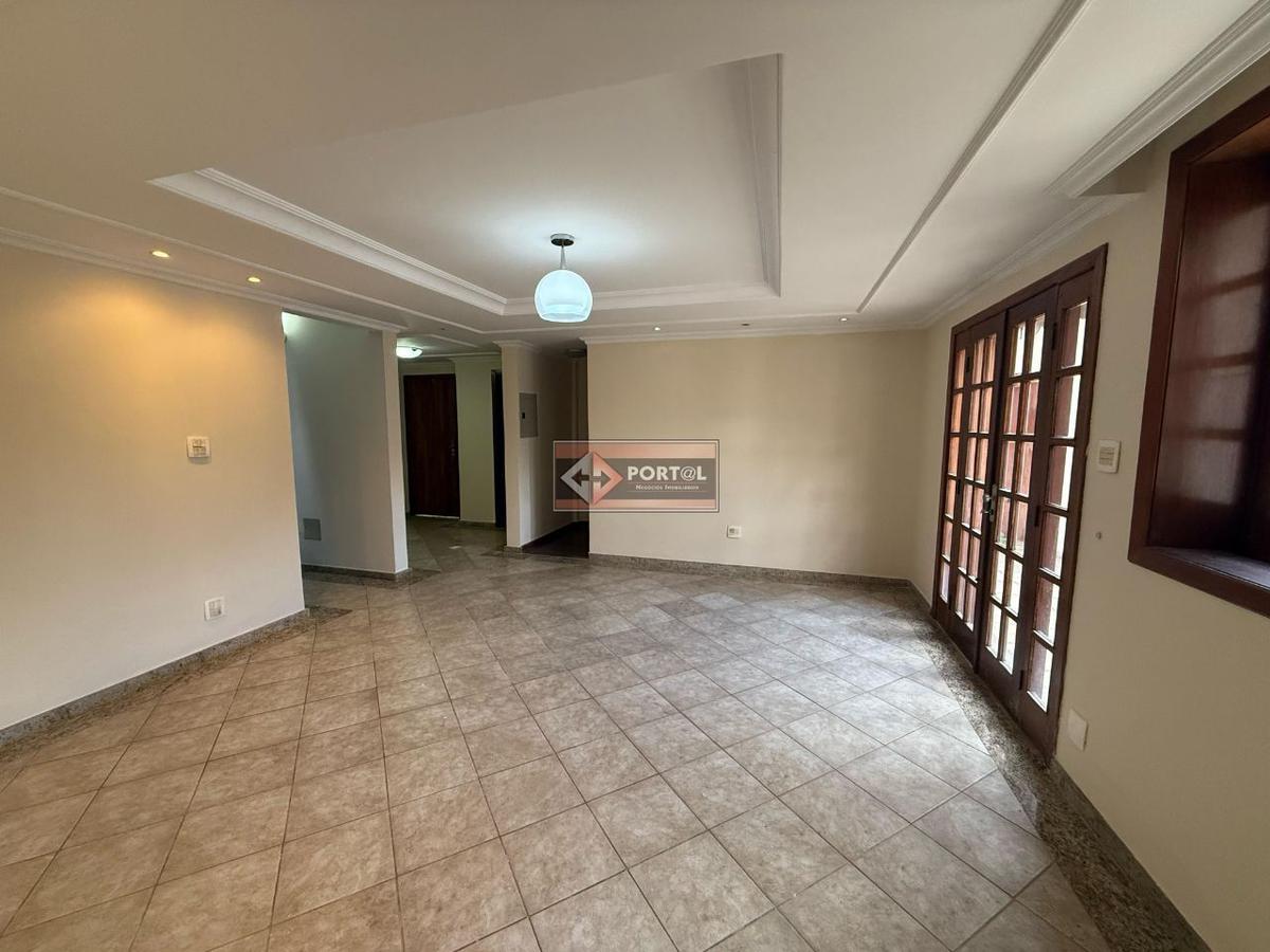 Casa Comercial, Itapoã, 5 Quartos, 4 Vagas, 2 Suítes