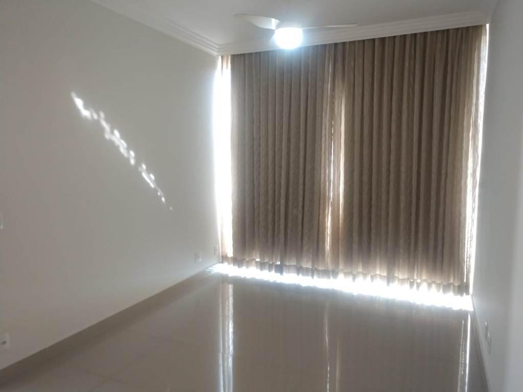 Casa, Trevo, 3 Quartos, 4 Vagas, 2 Suítes