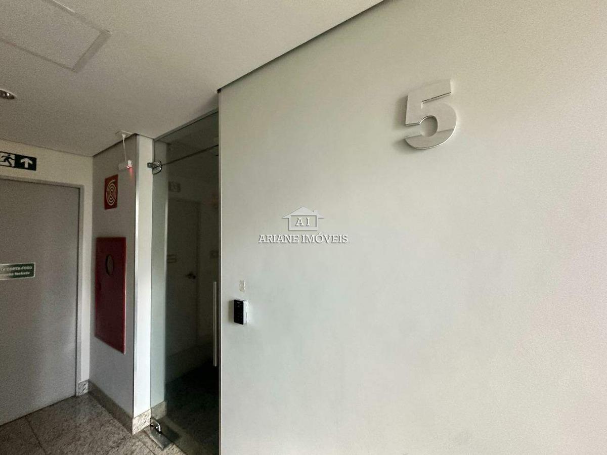 Sala, Savassi, 0 Quarto, 2 Vagas