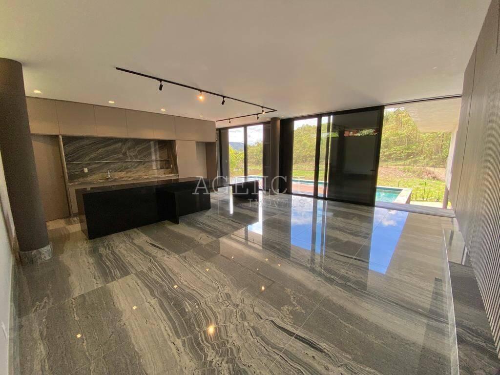 Casa, Alphaville - Lagoa dos Ingleses, 4 Quartos, 0 Vaga, 4 Suítes