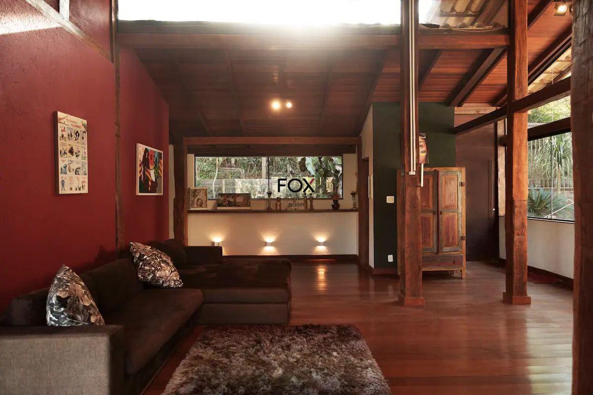 Casa, São Sebastião das Águas Claras, 4 Quartos, 8 Vagas, 2 Suítes