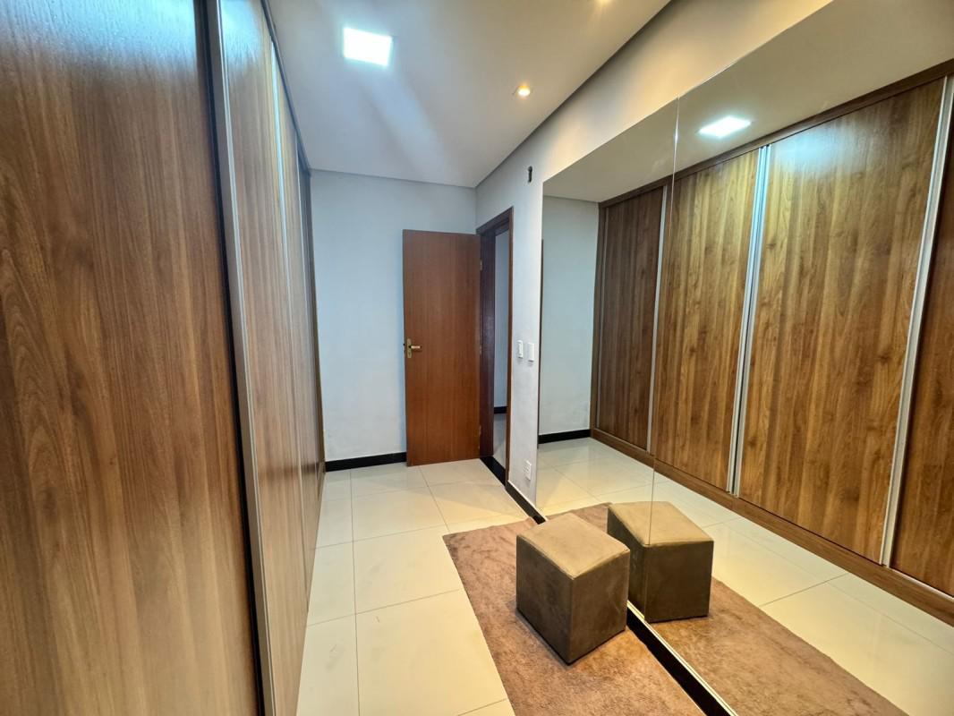 Casa, Urca, 3 Quartos, 7 Vagas, 1 Suíte