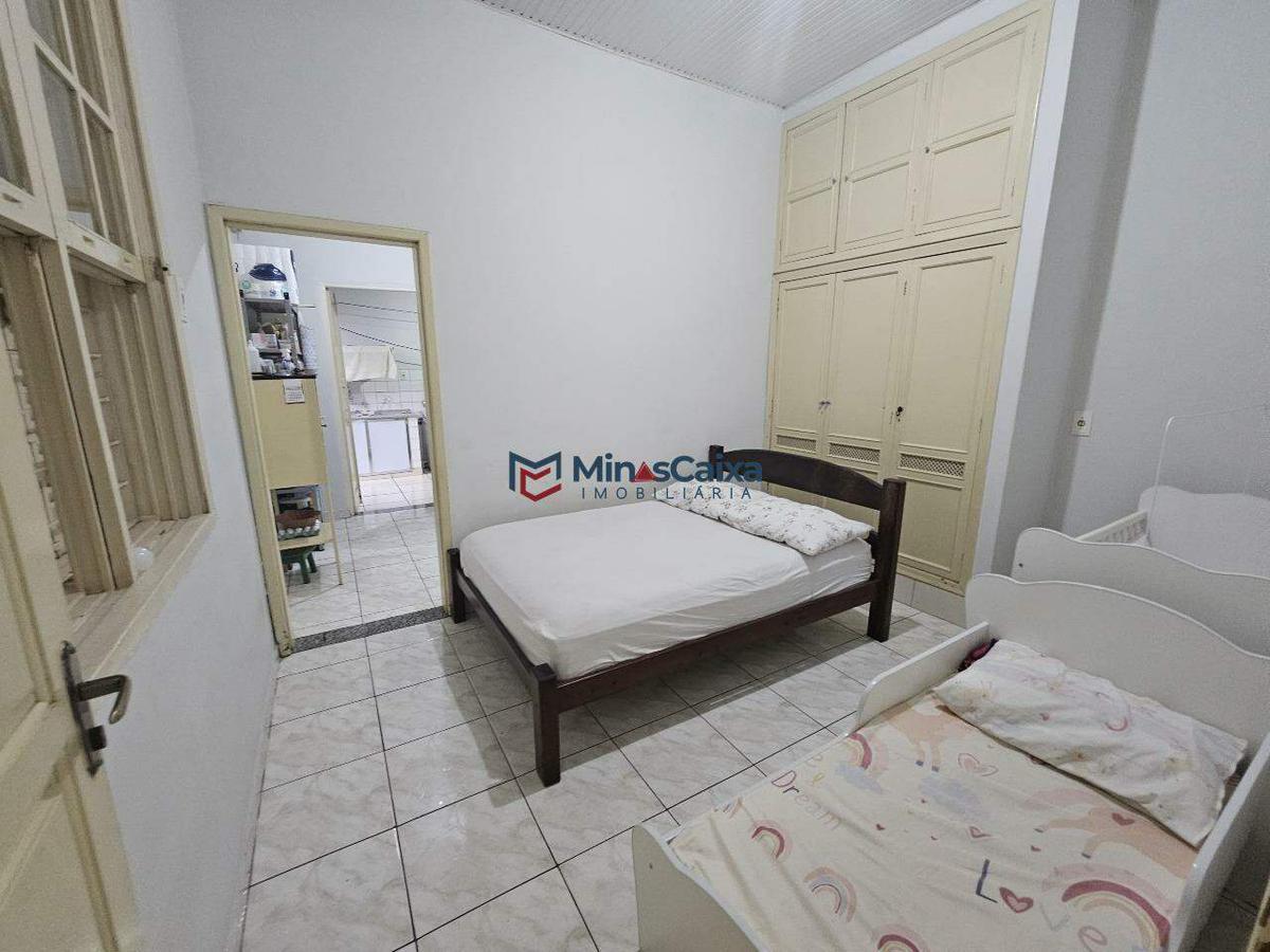 Casa, Vila dos Técnicos, 4 Quartos, 2 Vagas, 1 Suíte