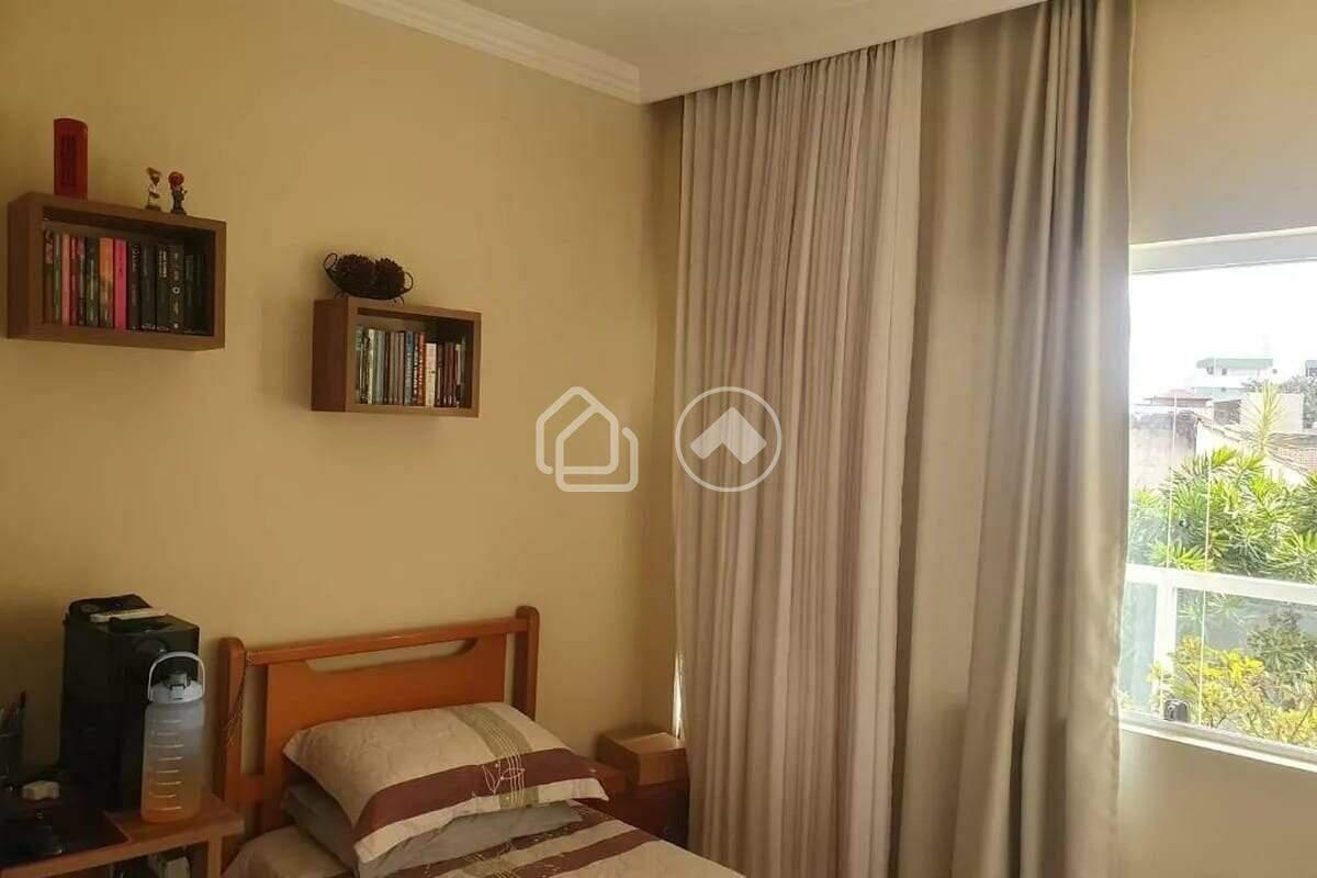 Casa, Caiçaras, 5 Quartos, 6 Vagas, 1 Suíte