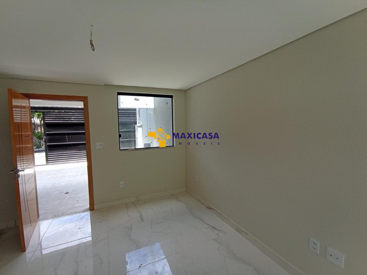 Casa, Santa Mônica, 3 Quartos, 2 Vagas, 1 Suíte