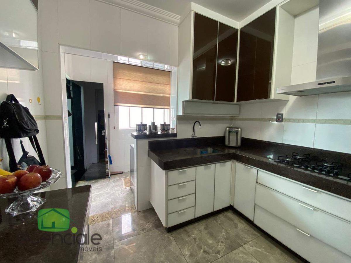 Cobertura, Inconfidentes, 3 Quartos, 2 Vagas, 1 Suíte