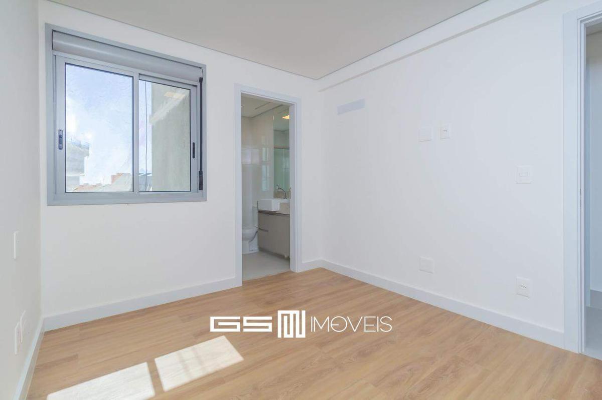 Apartamento, Sagrada Família, 3 Quartos, 2 Vagas, 1 Suíte