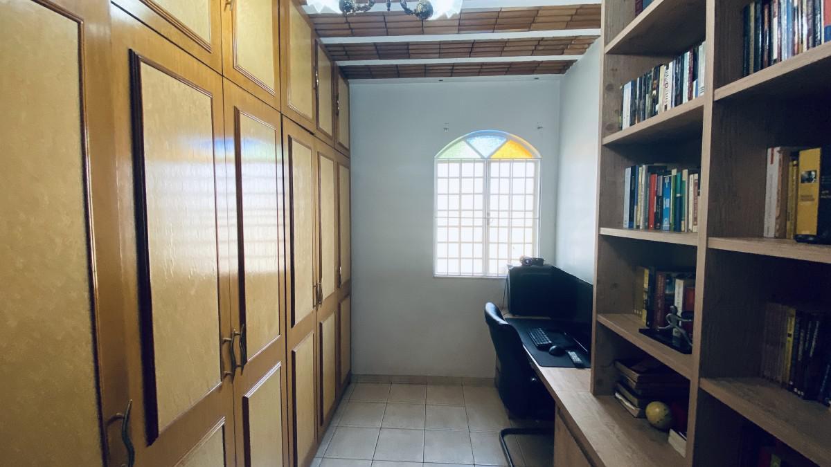Casa, São Luiz (pampulha), 4 Quartos, 6 Vagas, 1 Suíte