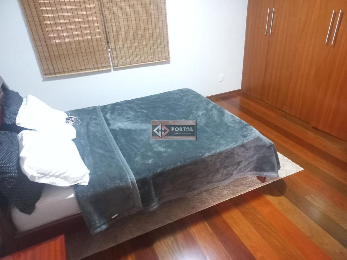 Casa, Itapoã, 3 Quartos, 4 Vagas, 1 Suíte