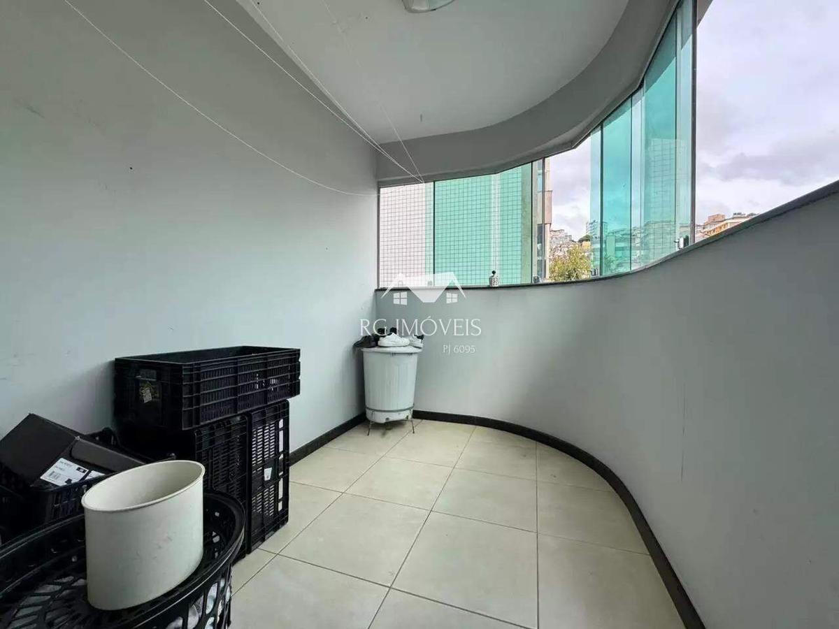 Apartamento, Barreiro, 3 Quartos, 2 Vagas, 1 Suíte