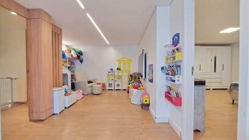 Casa, Comiteco, 5 Quartos, 3 Vagas, 4 Suítes