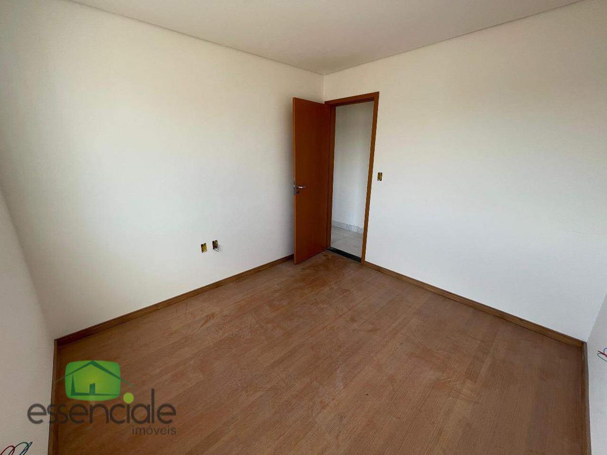 Cobertura, Santa Cruz Industrial, 3 Quartos, 2 Vagas, 1 Suíte