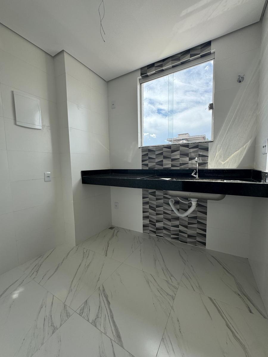 Cobertura, Coqueiros, 2 Quartos, 1 Vaga, 1 Suíte