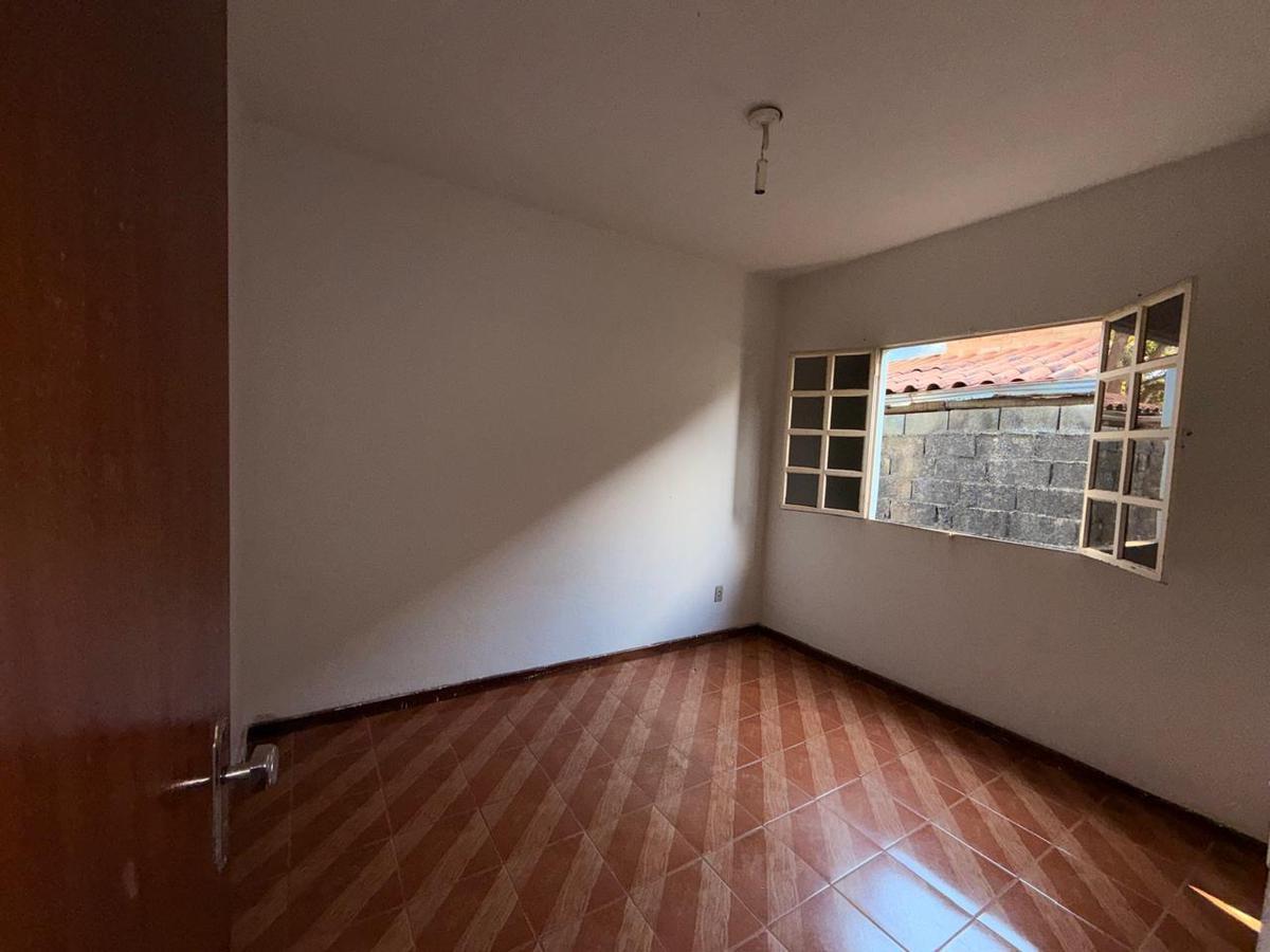 Casa, Jardim Canadá, 2 Quartos, 2 Vagas