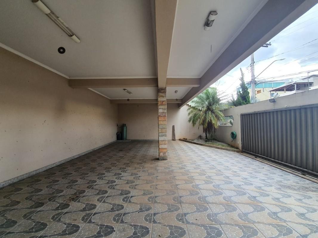 Casa, Jardim Riacho das Pedras, 4 Quartos, 5 Vagas, 3 Suítes