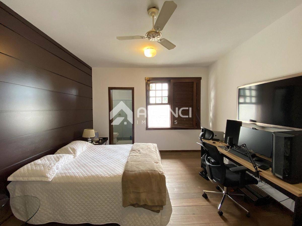 Casa, Bandeirantes (pampulha), 5 Quartos, 0 Vaga, 5 Suítes