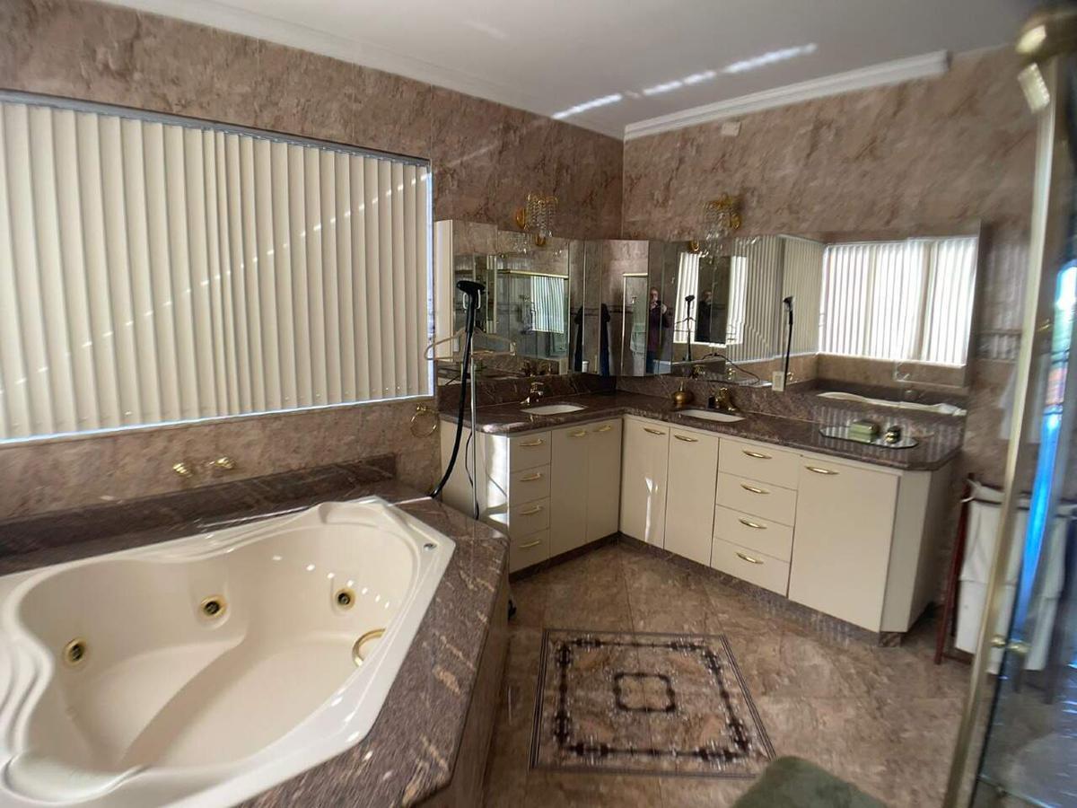Casa, Planalto, 4 Quartos, 0 Vaga, 4 Suítes