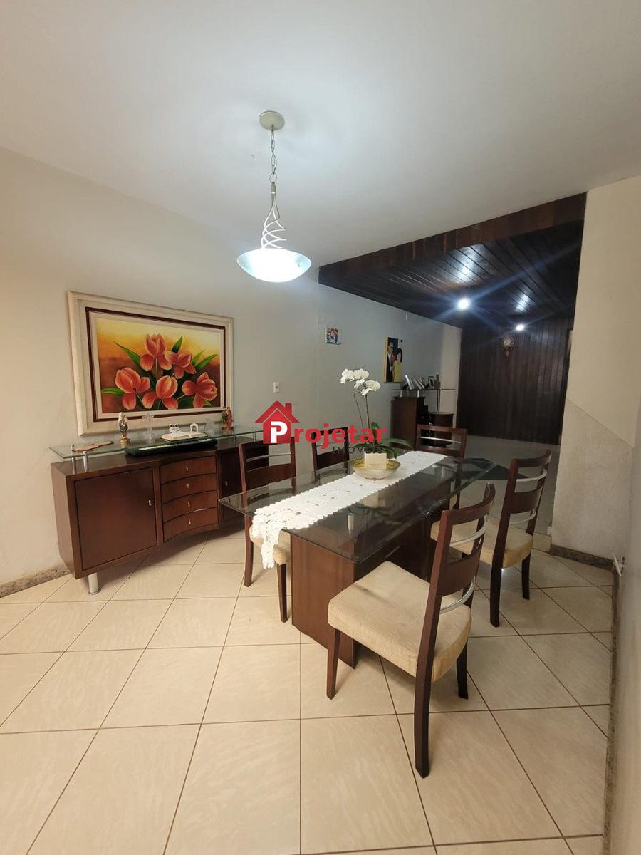 Casa, Sagrada Família, 5 Quartos, 2 Vagas, 3 Suítes