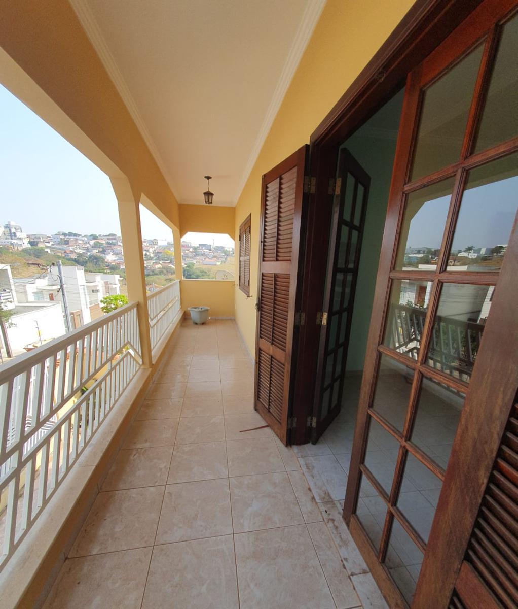 Casa, Rezende, 3 Quartos, 4 Vagas, 1 Suíte