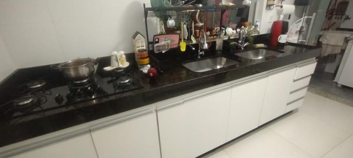 Casa, Cachoeirinha, 3 Quartos, 2 Vagas, 1 Suíte
